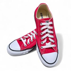 Converse Chuck Taylor All Star Low Top Unisex Sneakers